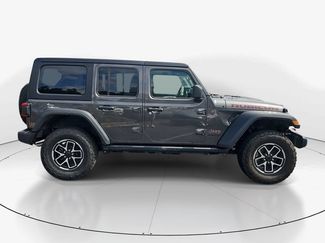 Used 2025 Jeep Wrangler Unlimited Rubicon AWD/4WD video 2