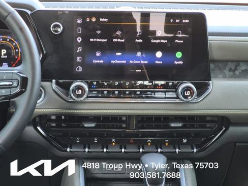 Used 2024 Chevrolet Colorado ZR2 w/ ZR2 Convenience Package III AWD/4WD image 27