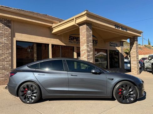 Used 2022 Tesla Model 3 Performance image 6