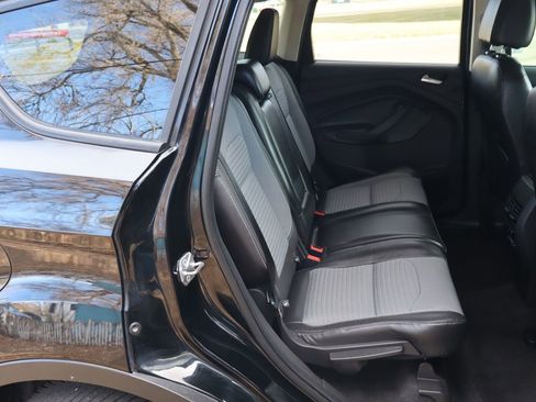 Used 2017 Ford Escape SE w/ Equipment Group 201A image 21