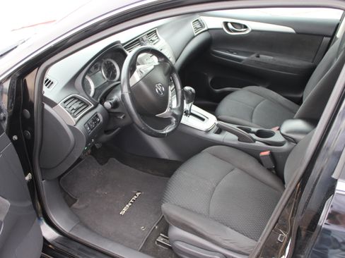 Used 2013 Nissan Sentra SR w/ Driver Pkg FWD image 18