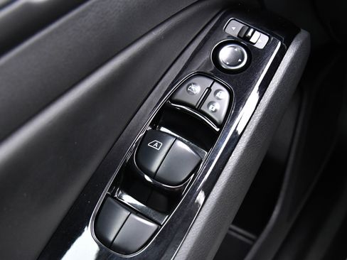 Used 2023 Nissan Altima 2.5 SV image 31