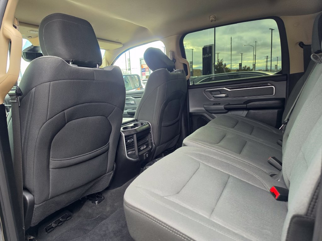 Used 2020 RAM 1500 Big Horn AWD/4WD image 11