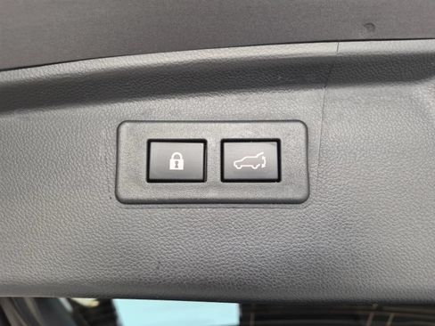 Used 2023 Subaru Outback Premium AWD/4WD image 15