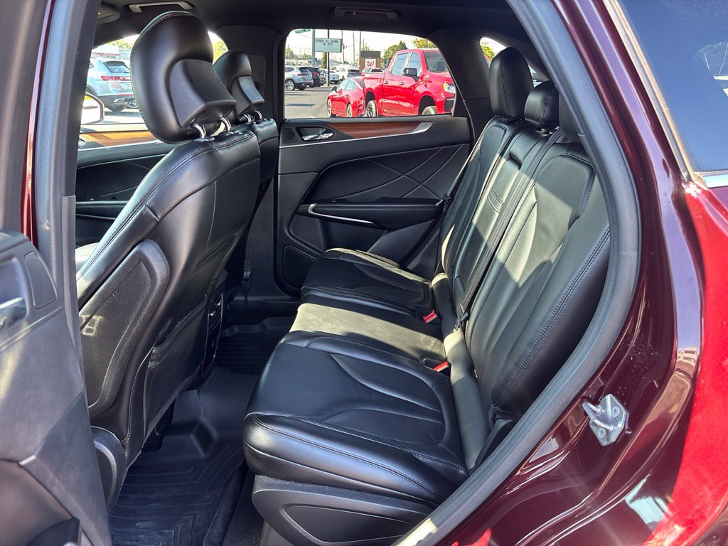 Used 2019 Lincoln MKC Select w/ Select Plus Package FWD image 28