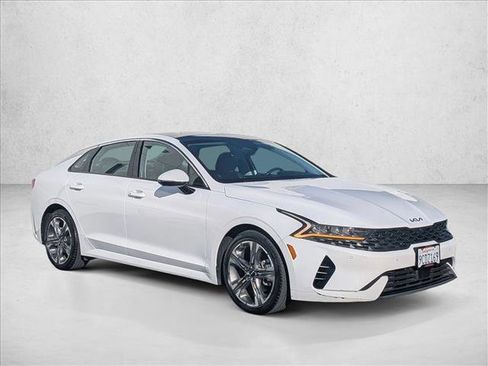 Used 2022 Kia K5 EX w/ EX Premium Package image 3