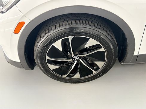 Used 2022 Volkswagen ID.4 Pro S AWD/4WD image 11