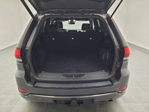 Used 2017 Jeep Grand Cherokee Altitude RWD image 29