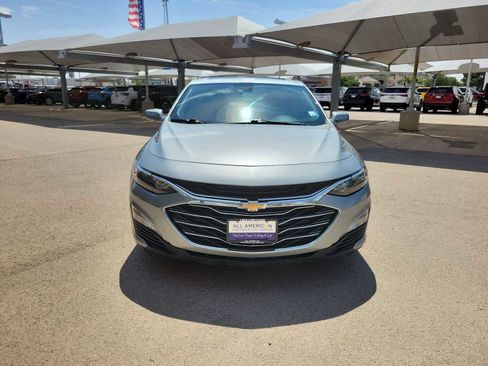 Used 2024 Chevrolet Malibu LT image 3