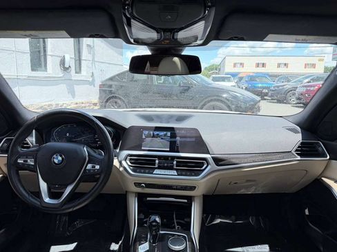 Used 2022 BMW 330i xDrive Sedan w/ Premium Package AWD/4WD image 34