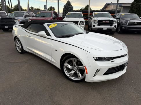 Used 2018 Chevrolet Camaro LT RWD image 3