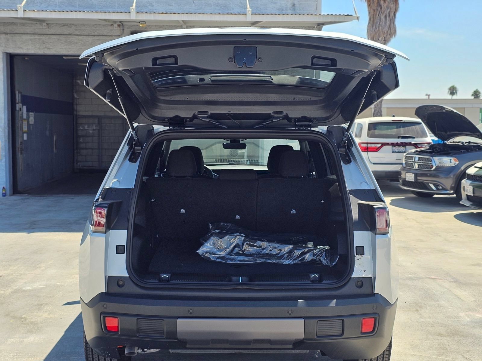 New 2026 Jeep Cherokee Laredo AWD/4WD image 9