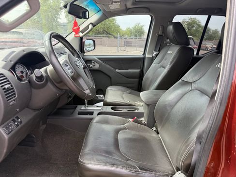 Used 2016 Nissan Frontier PRO-4X w/ Pro-4x Luxury Package AWD/4WD image 13