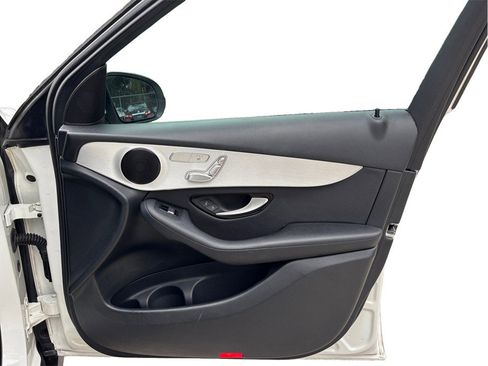 Used 2019 Mercedes-Benz GLC 300 image 41