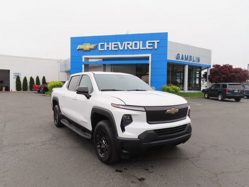 Used 2024 Chevrolet Silverado EV W/T AWD/4WD image 43