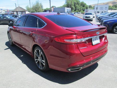 Used 2017 Ford Fusion Titanium FWD image 4