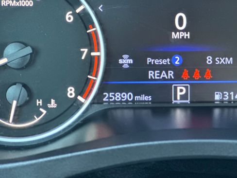 Used 2025 Nissan Altima 2.5 SV FWD image 27