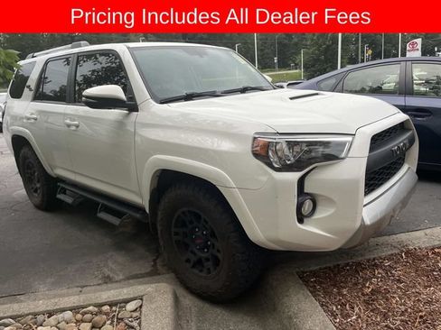 Used 2018 Toyota 4Runner TRD Off-Road Premium AWD/4WD image 12
