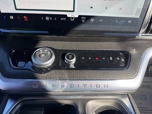 New 2025 Ford Expedition Max Platinum w/ Stealth Performance Package image 19