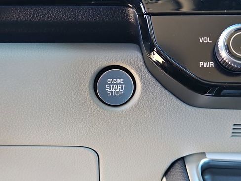 New 2026 Kia Carnival SX Prestige FWD image 25