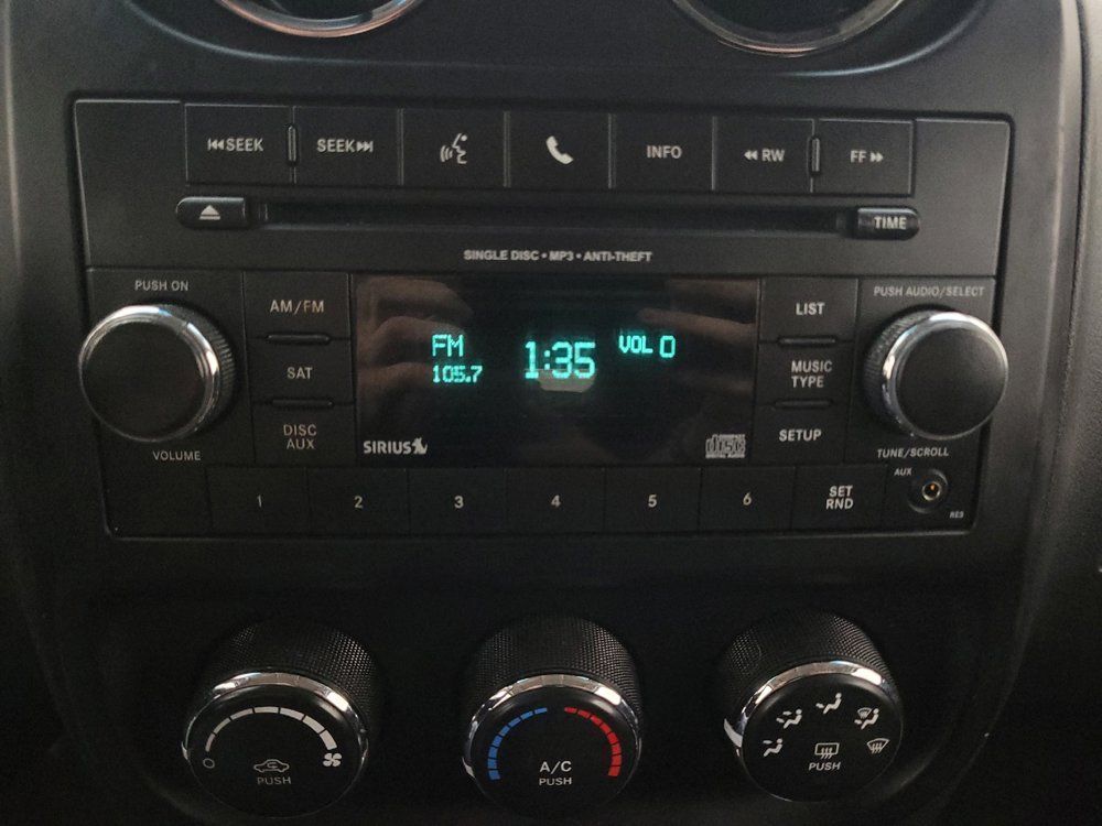Used 2017 Jeep Patriot Latitude FWD image 25