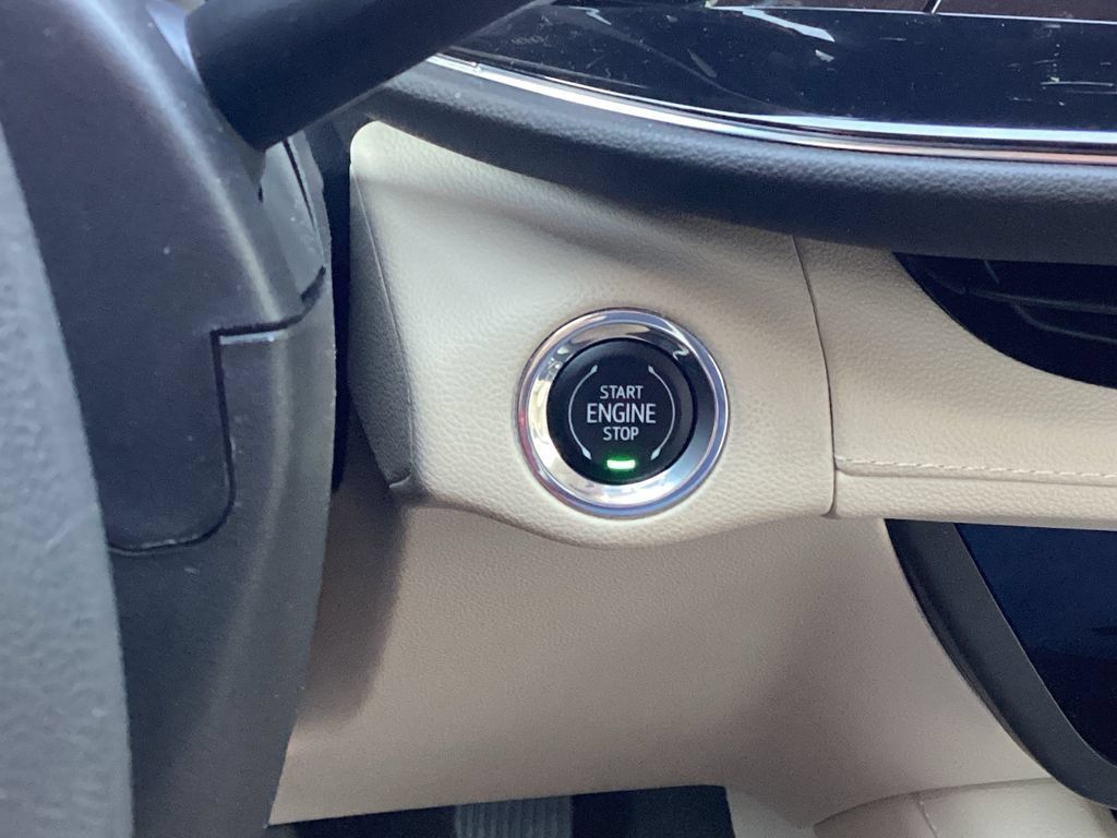 Used 2023 Buick Envision Avenir AWD/4WD image 40