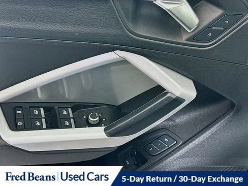 Used 2024 Audi Q3 2.0T Premium image 18