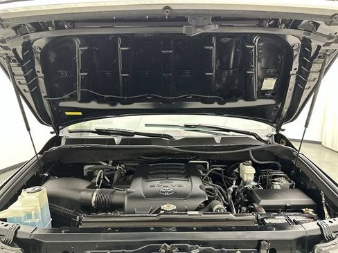 Used 2018 Toyota Sequoia Limited w/ Safety & Convenience Package AWD/4WD image 27