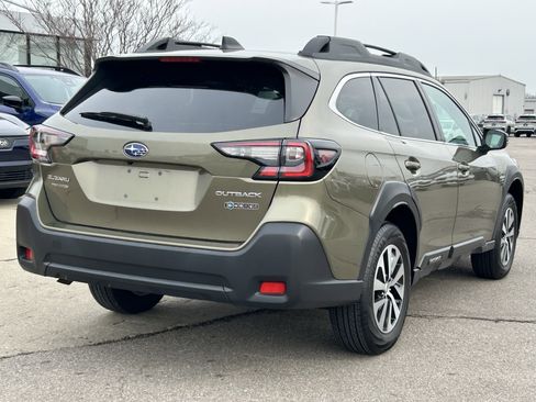 Certified 2024 Subaru Outback Premium image 7