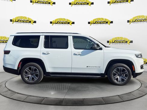 Used 2023 Jeep Wagoneer 4WD w/ Premium Group I image 6