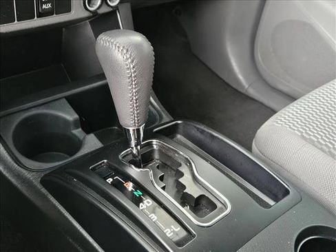 Used 2013 Toyota Tacoma PreRunner image 19