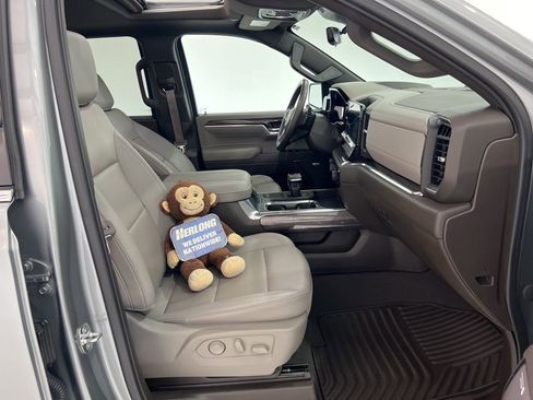 Used 2023 Chevrolet Silverado 1500 LTZ w/ Technology Package image 27