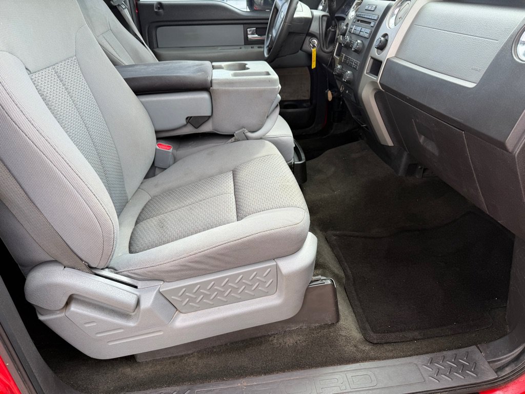 Used 2012 Ford F150 XLT AWD/4WD image 11