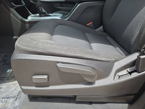Used 2021 Chevrolet Colorado LT RWD image 23