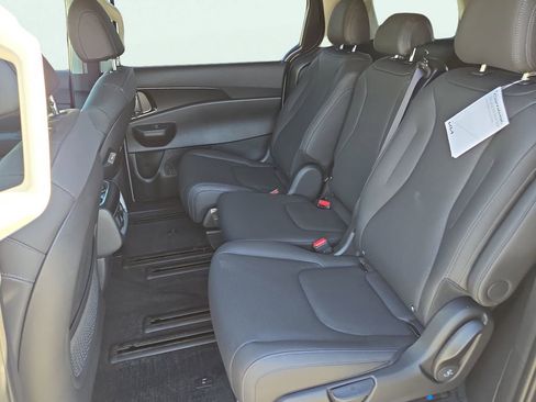 New 2026 Kia Carnival SX Prestige image 20