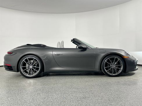 Certified 2024 Porsche 911 Carrera 4S image 8