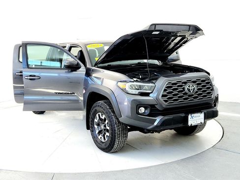 Used 2023 Toyota Tacoma TRD Off-Road image 9