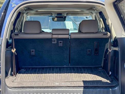 Certified 2021 Lexus GX 460 Premium w/ Premium Package AWD/4WD image 26
