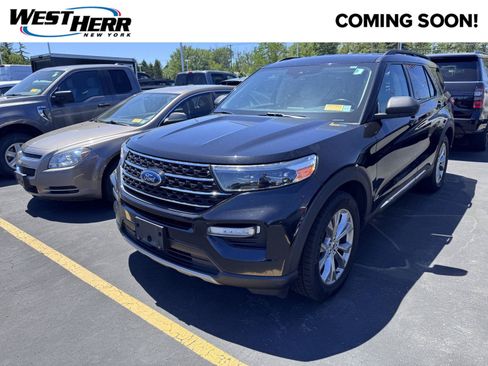 Used 2020 Ford Explorer XLT w/ Equipment Group 202A AWD/4WD image 1