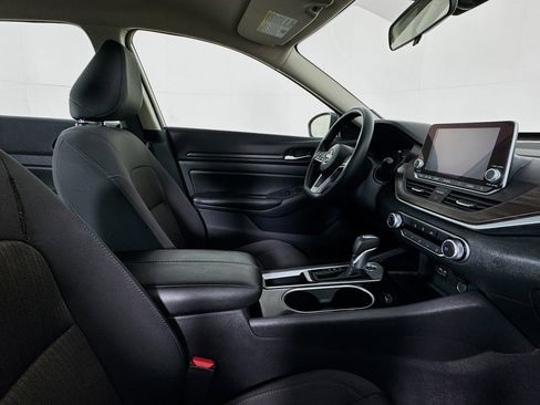 Used 2024 Nissan Altima 2.5 SV image 28