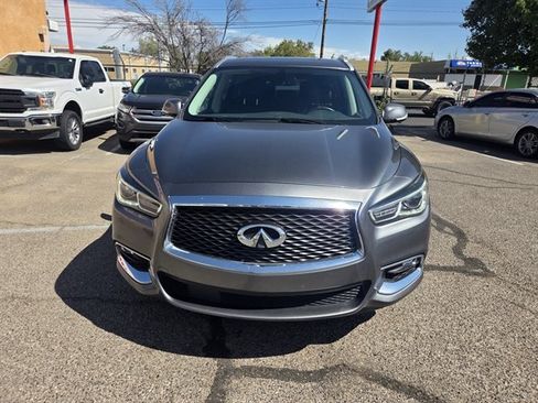 Used 2019 INFINITI QX60 Luxe w/ Essential Package AWD/4WD image 4