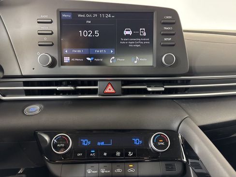 New 2025 Hyundai Elantra Blue image 25