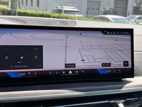 Used 2026 BMW X5 xDrive40i image 28