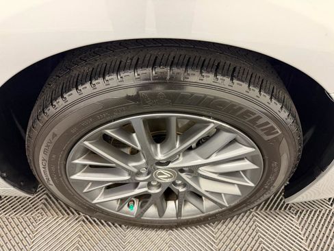 Used 2018 Lexus ES 350 w/ Premier Package FWD image 36