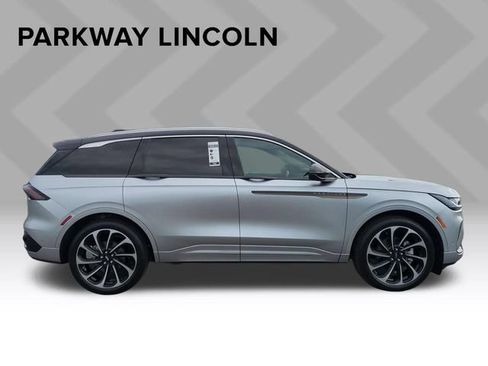 Used 2024 Lincoln Nautilus Black Label AWD/4WD image 6