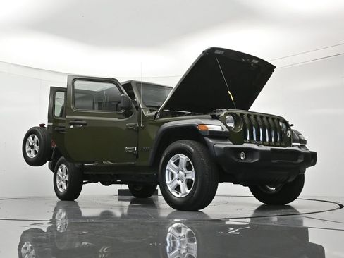 Used 2022 Jeep Wrangler Unlimited Sport AWD/4WD image 49