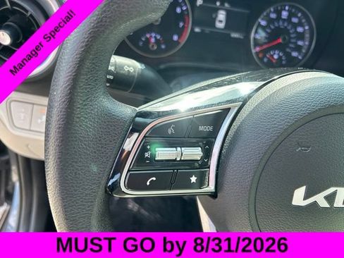 Used 2023 Kia Forte LXS w/ LXS Technology Package FWD image 17