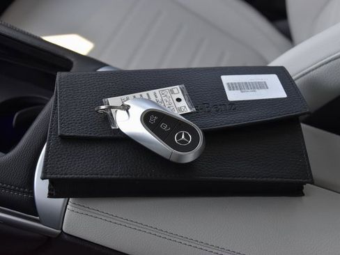 Used 2023 Mercedes-Benz GLC 300 4MATIC image 42