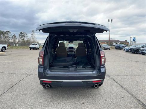 Used 2023 Chevrolet Tahoe Premier AWD/4WD image 10