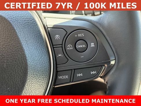Used 2025 Toyota Corolla Cross LE FWD image 23